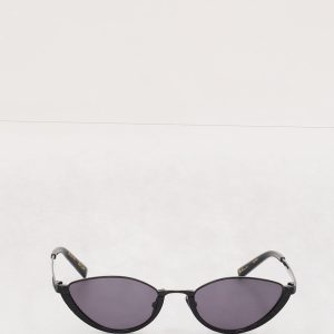 THE  BLACK SUNGLASSES